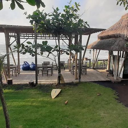 Keramas Surf Hostel Exterior foto