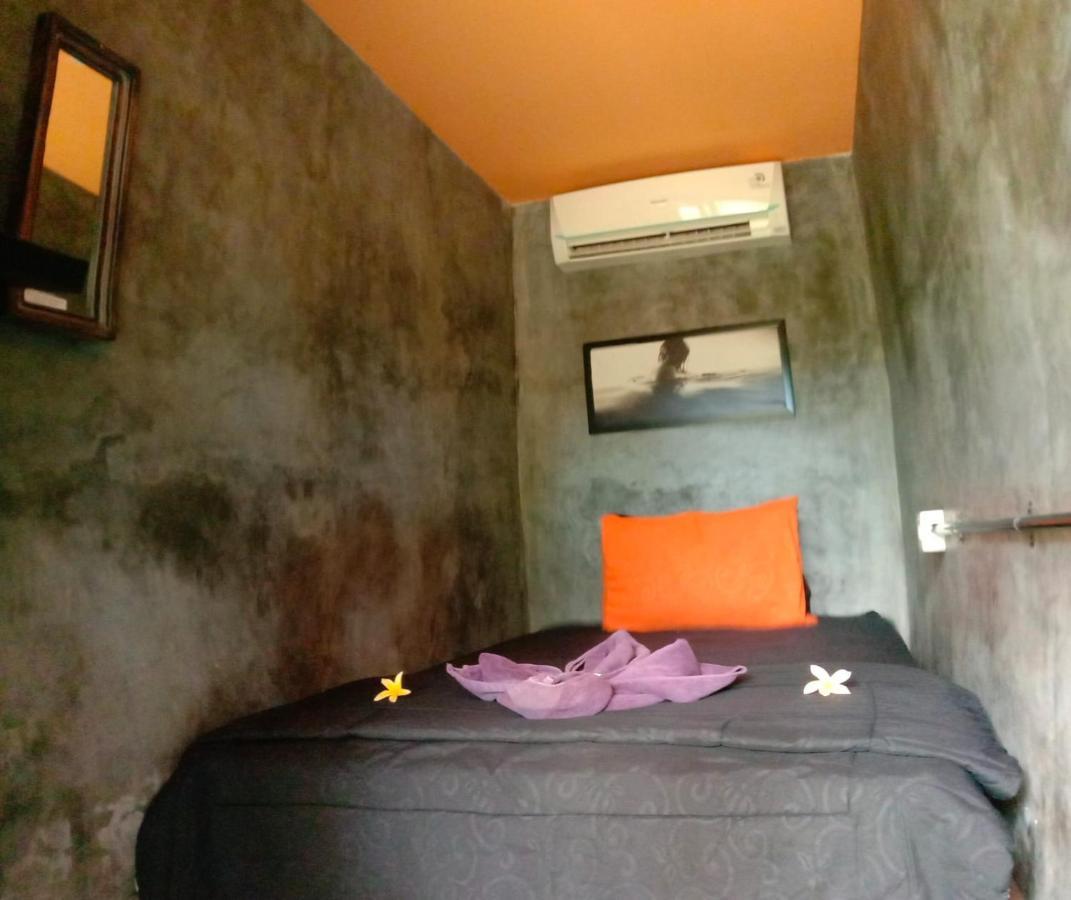 Keramas Surf Hostel Exterior foto